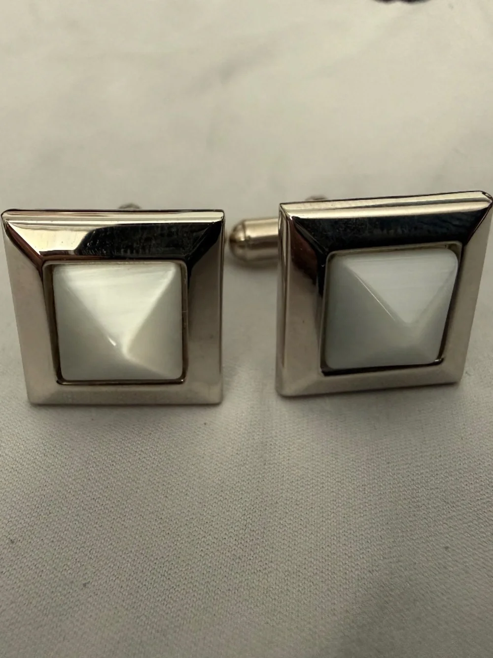 1 Pair of Cufflinks Bachrach Cream White Pearl Square Shape